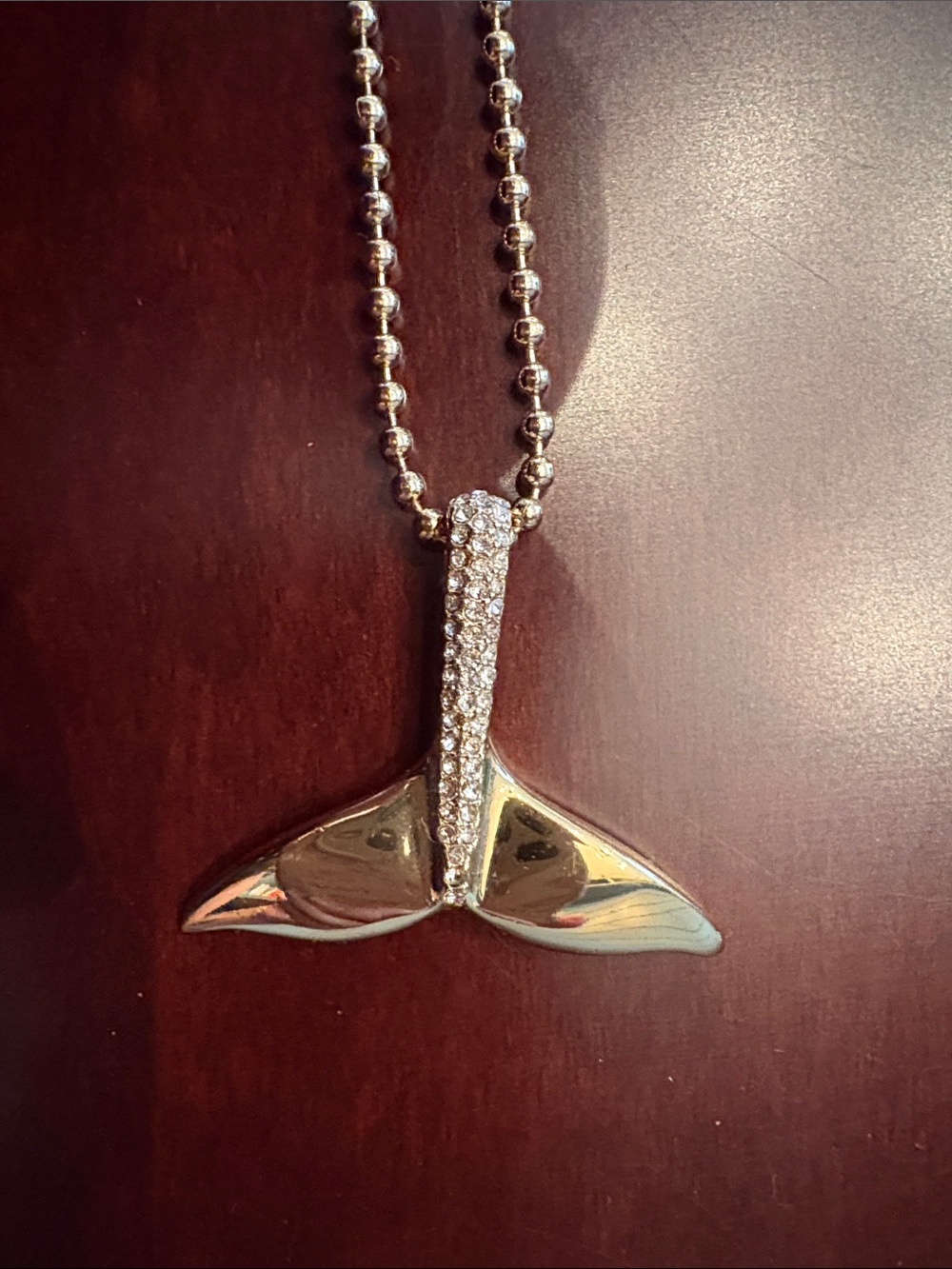 Kate spade gold tone whale tale statement necklace